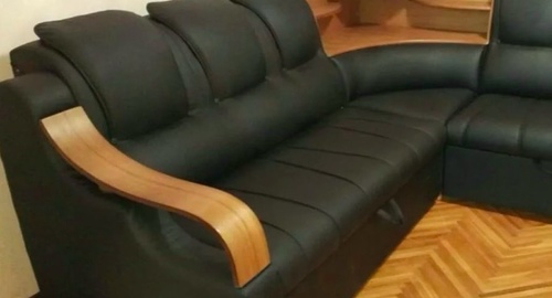 Перетяжка кожаного дивана. Добрянка